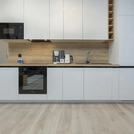 Four Season By Renters Apartment Kolobrzeg