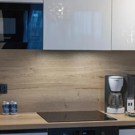 Apartment Four Season By Renters