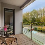 Four Season By Renters شقة كولوبرزيغ