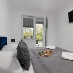 Apartment Four Season By Renters *