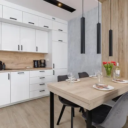 Four Season By Renters Apartment *